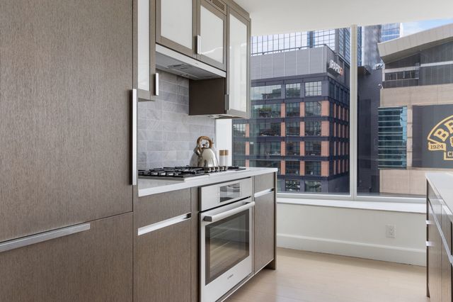 100 Lovejoy Wharf PH2D, Boston, MA 02114