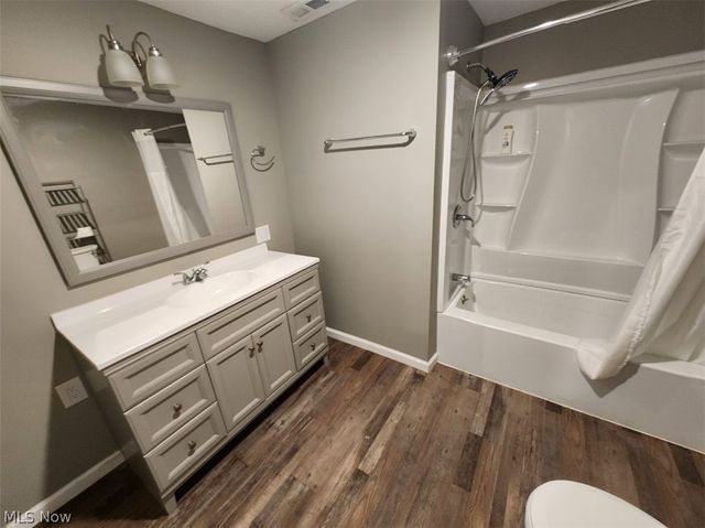 278 Wells Lock Road, Elizabeth, WV 26143