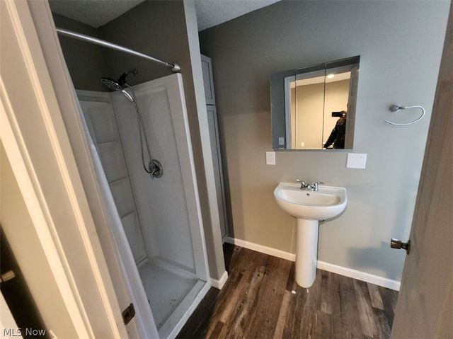 278 Wells Lock Road, Elizabeth, WV 26143