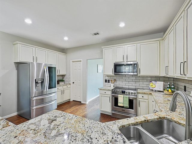5004 Rain Forest Drive, Mckinney, TX 75070