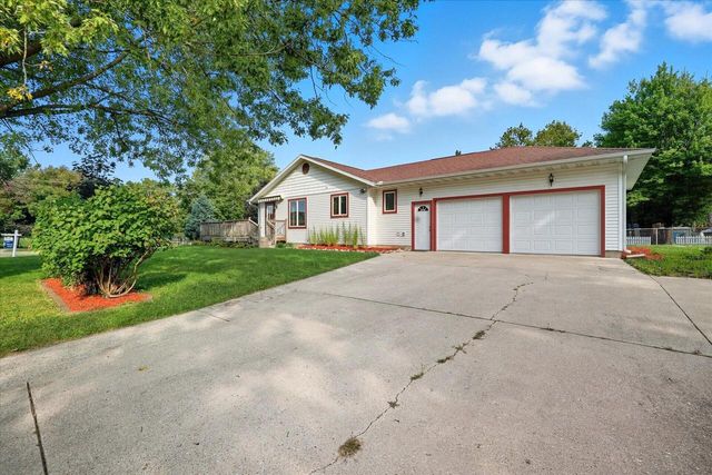 401 N Church STREET, Elkhorn, WI 53121