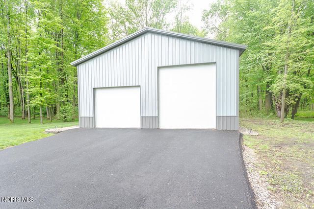 1709 Township Rd Ef, Swanton, OH 43558