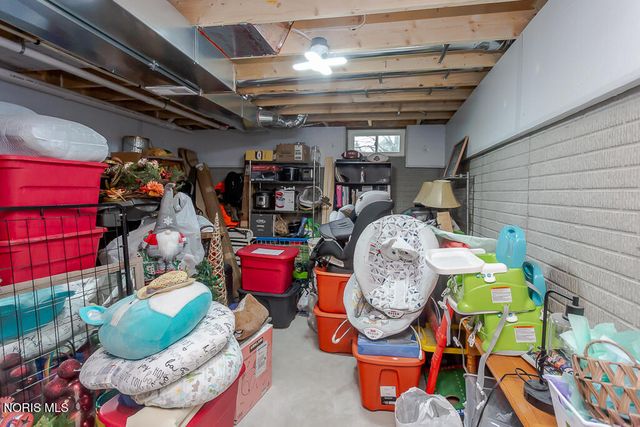 1709 Township Rd Ef, Swanton, OH 43558