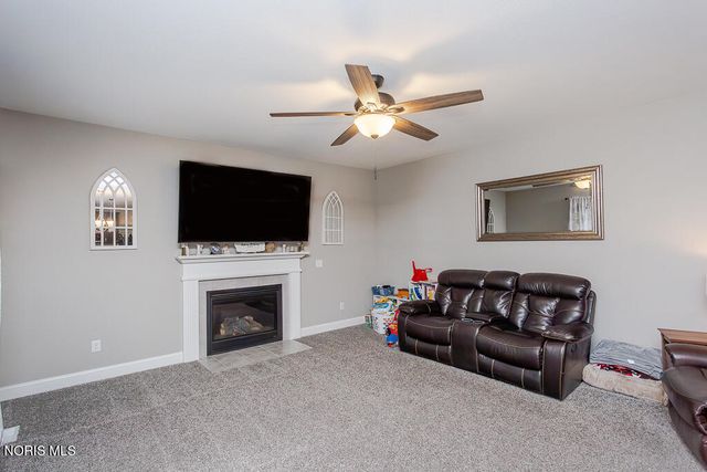 1709 Township Rd Ef, Swanton, OH 43558