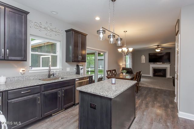 1709 Township Rd Ef, Swanton, OH 43558