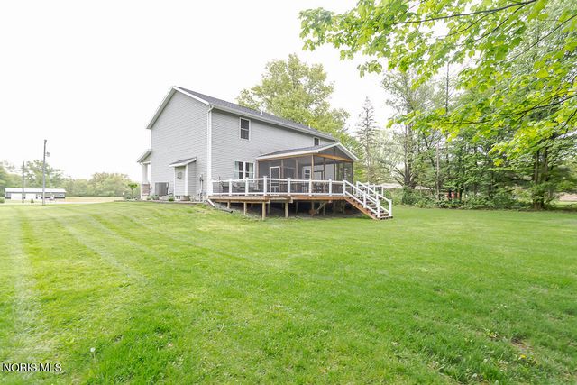 1709 Township Rd Ef, Swanton, OH 43558