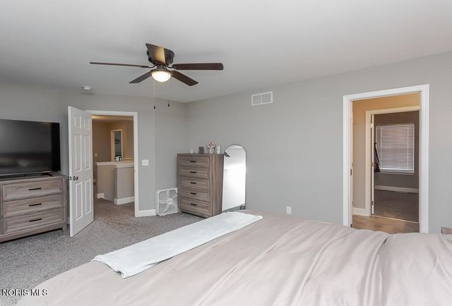 1709 Township Rd Ef, Swanton, OH 43558