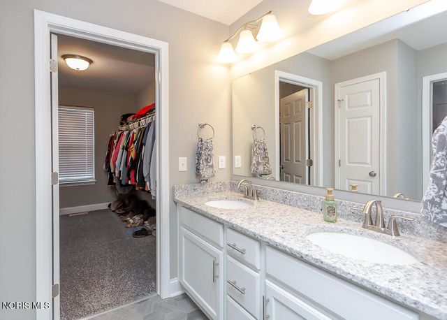 1709 Township Rd Ef, Swanton, OH 43558