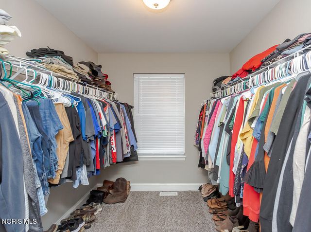 1709 Township Rd Ef, Swanton, OH 43558