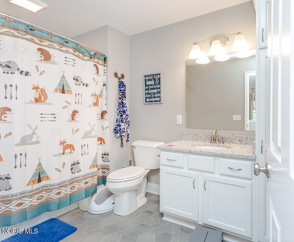 1709 Township Rd Ef, Swanton, OH 43558