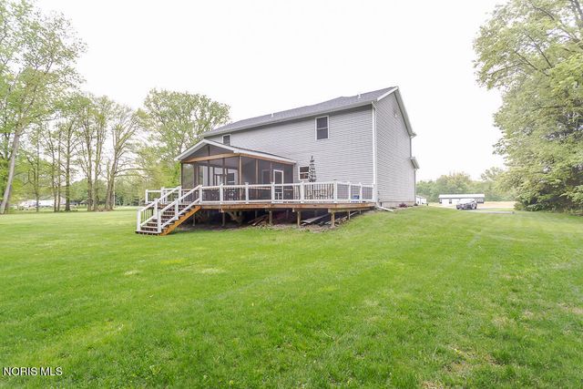 1709 Township Rd Ef, Swanton, OH 43558