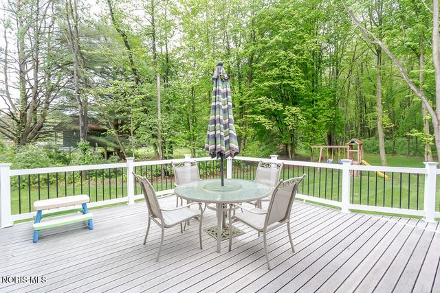 1709 Township Rd Ef, Swanton, OH 43558