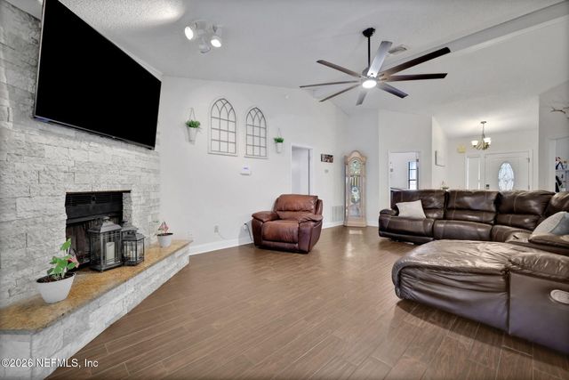 10927 GREAT SOUTHERN Drive, Jacksonville, FL 32257