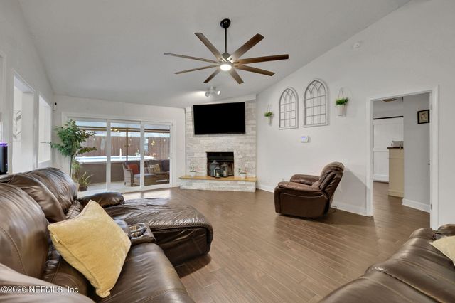 10927 GREAT SOUTHERN Drive, Jacksonville, FL 32257