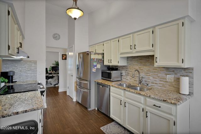 10927 GREAT SOUTHERN Drive, Jacksonville, FL 32257