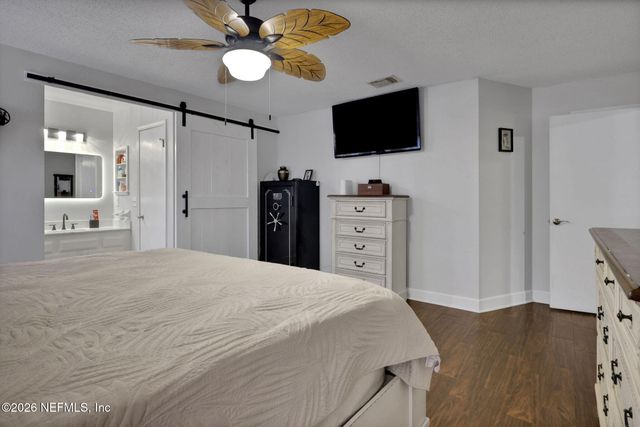 10927 GREAT SOUTHERN Drive, Jacksonville, FL 32257