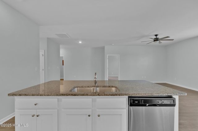 1551 Murre Court SE, Bolivia, NC 28422