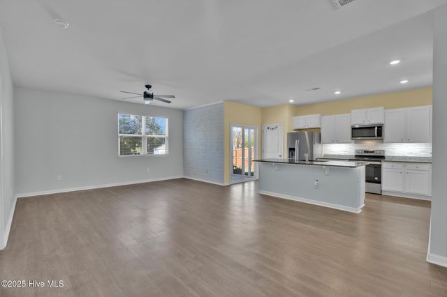 1551 Murre Court SE, Bolivia, NC 28422