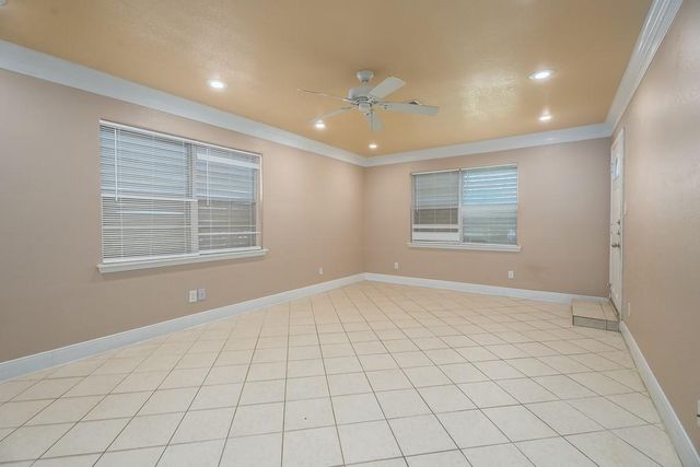 4816 Avenue K, Galveston, TX 77551