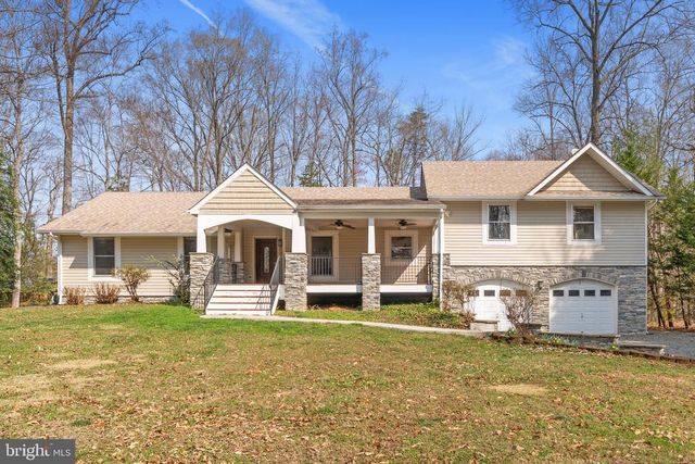215 LAKEWOOD LANDING DR, Bumpass, VA 23024