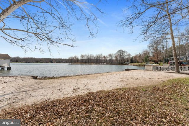 215 LAKEWOOD LANDING DR, Bumpass, VA 23024