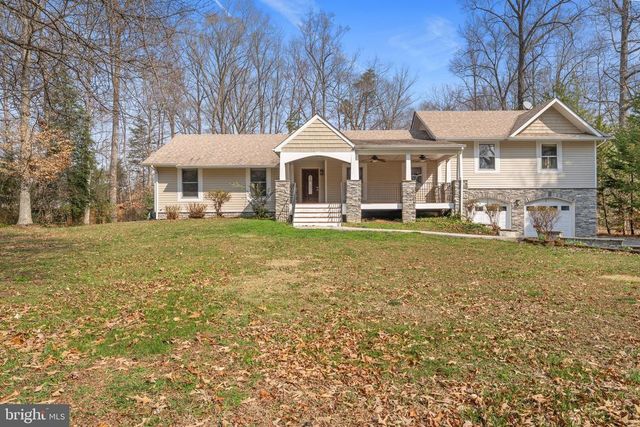 215 LAKEWOOD LANDING DR, Bumpass, VA 23024