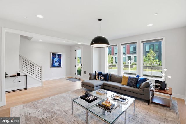 7027 ARTESA LN, Bethesda, MD 20817
