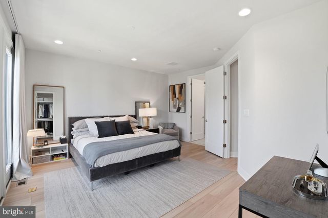 7027 ARTESA LN, Bethesda, MD 20817