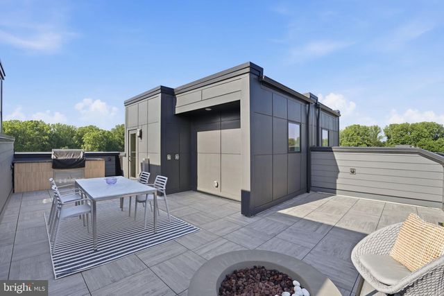 7027 ARTESA LN, Bethesda, MD 20817