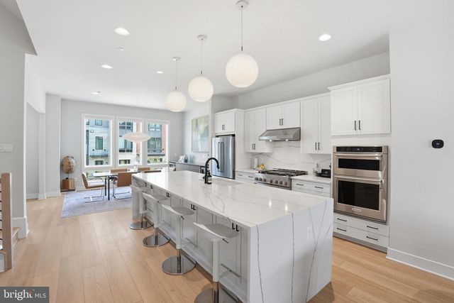 7027 ARTESA LN, Bethesda, MD 20817