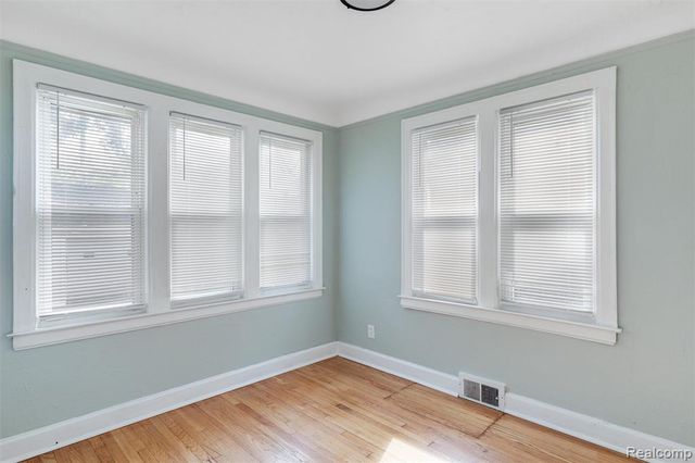 14930 Fairmount Drive, Detroit, MI 48205