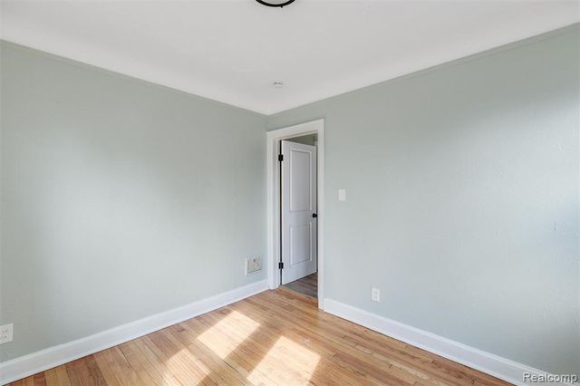 14930 Fairmount Drive, Detroit, MI 48205