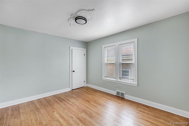 14930 Fairmount Drive, Detroit, MI 48205