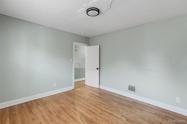 14930 Fairmount Drive, Detroit, MI 48205