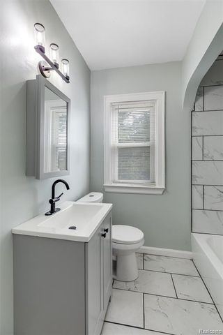 14930 Fairmount Drive, Detroit, MI 48205