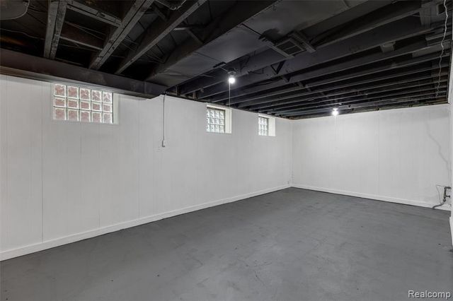 14930 Fairmount Drive, Detroit, MI 48205