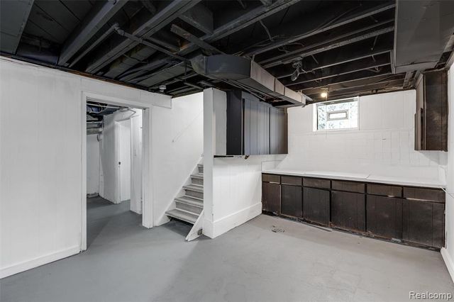 14930 Fairmount Drive, Detroit, MI 48205