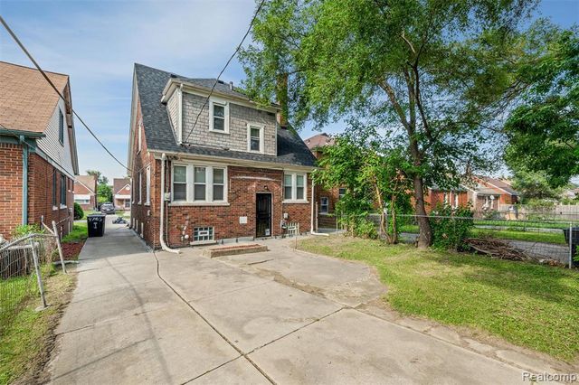 14930 Fairmount Drive, Detroit, MI 48205