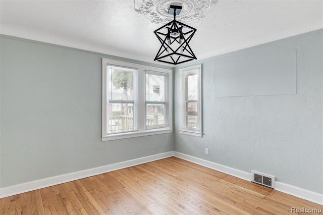 14930 Fairmount Drive, Detroit, MI 48205