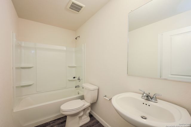 230 Corliss, San Antonio, TX 78220