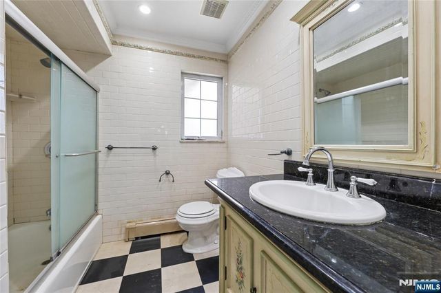 51 Anderson Avenue, Englewood Cliffs, NJ 07632
