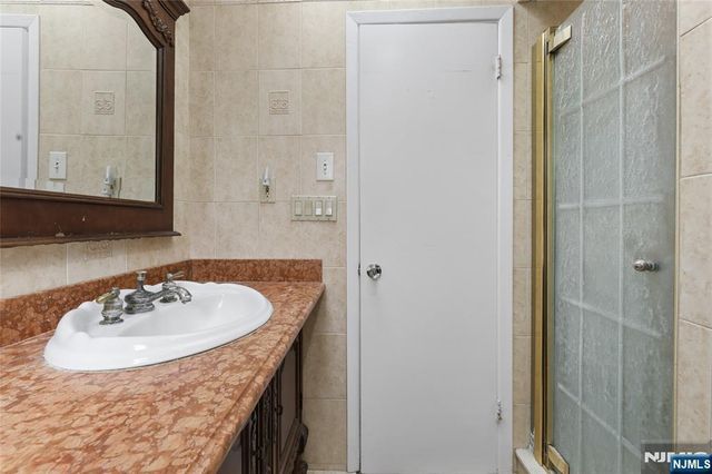 51 Anderson Avenue, Englewood Cliffs, NJ 07632