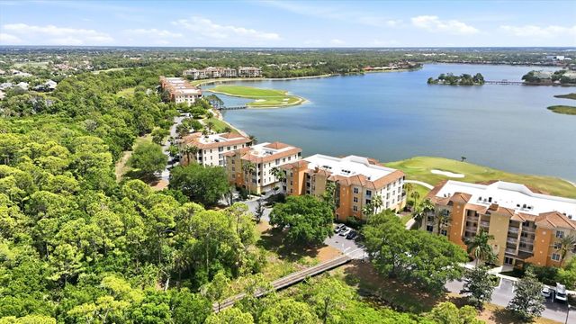 6360 WATERCREST WAY 201, Lakewood Ranch, FL 34202