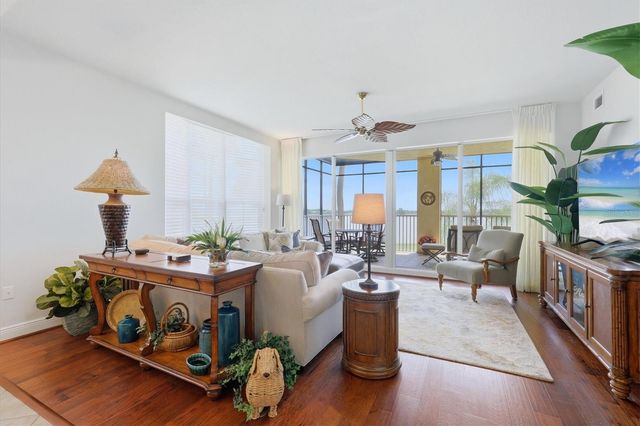 6360 WATERCREST WAY 201, Lakewood Ranch, FL 34202