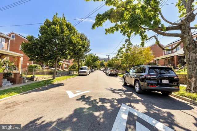 1910 T PL SE, Washington, DC 20020