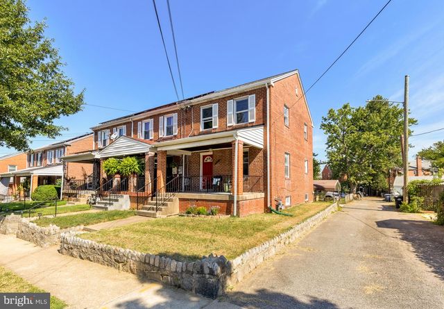 1910 T PL SE, Washington, DC 20020