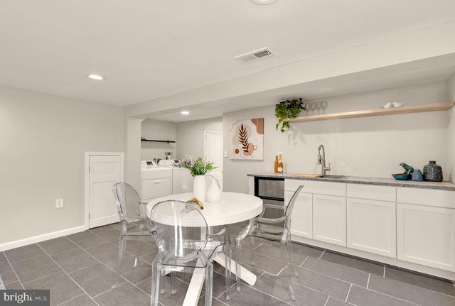 1910 T PL SE, Washington, DC 20020