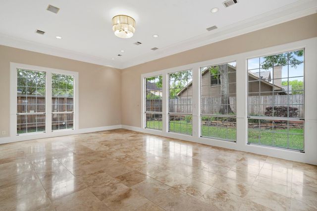 70 Pipers Walk, Sugar Land, TX 77479