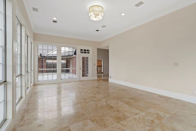 70 Pipers Walk, Sugar Land, TX 77479