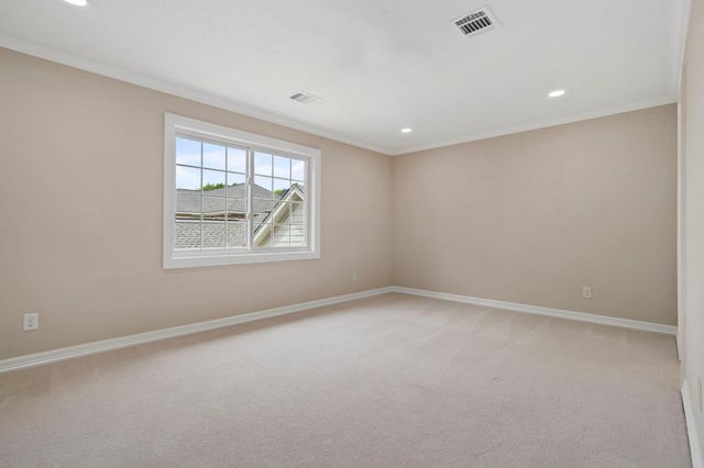 70 Pipers Walk, Sugar Land, TX 77479